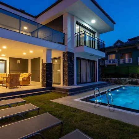 Zeus Villa